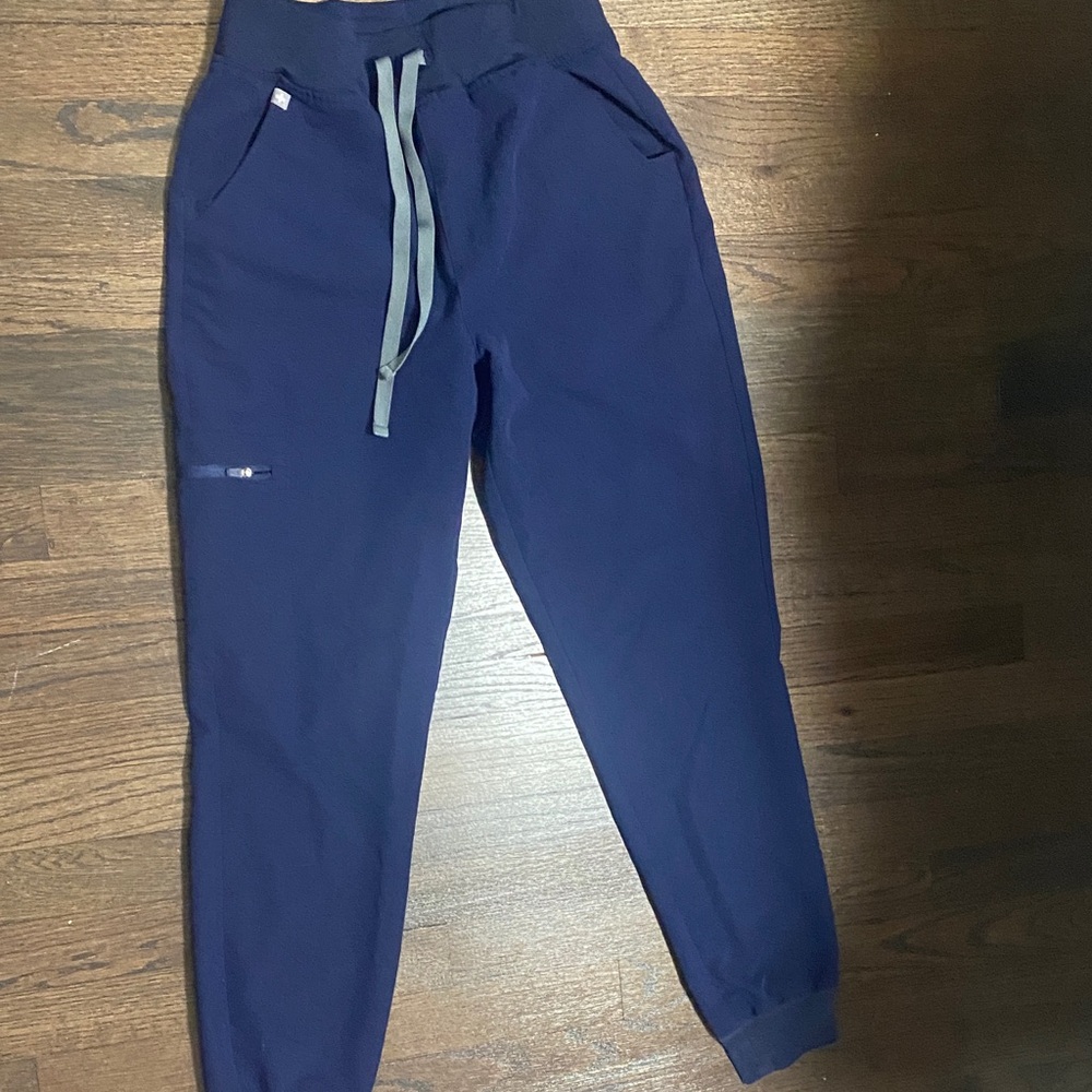 Figs Deep Blue Scrub Set - image 3